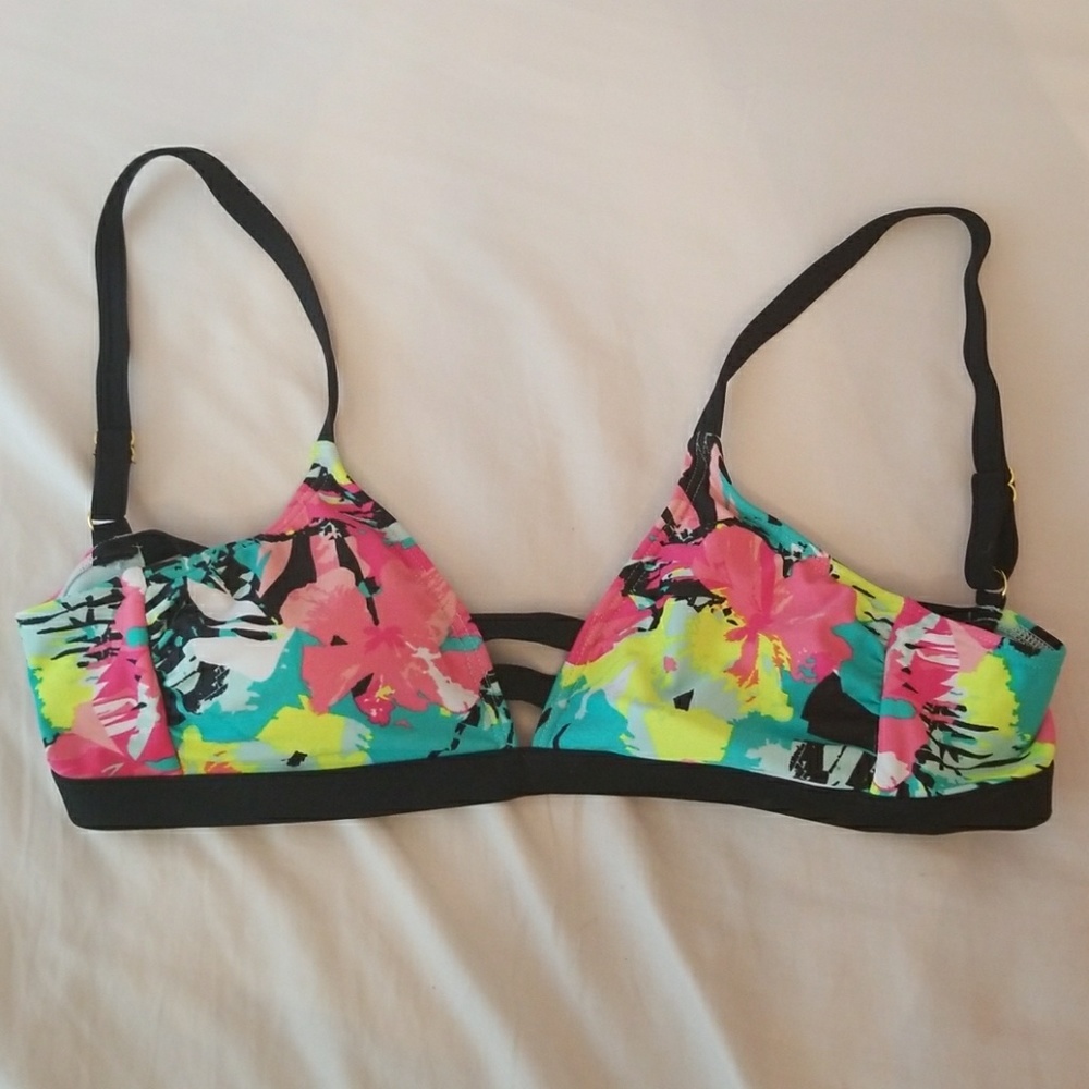 Cute swim suit top